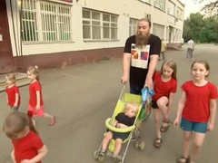 Барин в ярости: Тепляков назвал холопами хозяев квартиры, в которой жил с семьей