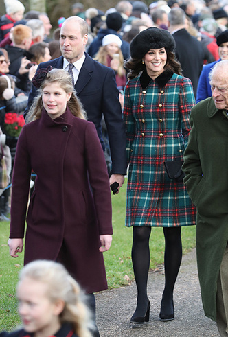 Меган Маркл и принц Гарри посетили рождественскую службу в Сандрингеме