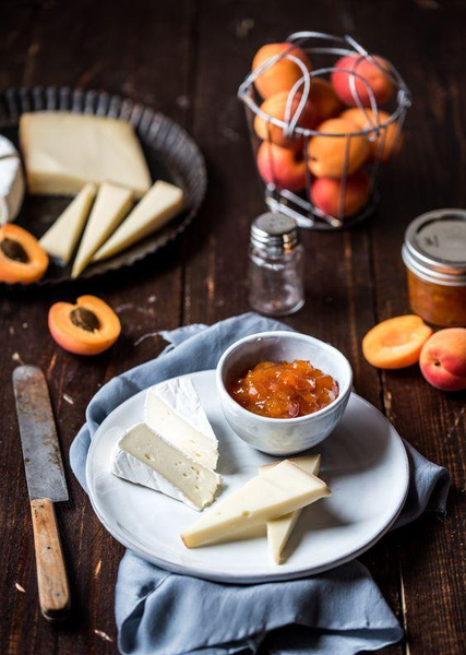 Лето в тарелке: 3 простых рецепта с абрикосами