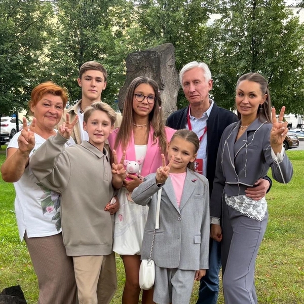 Группа поддержки Есении Прозоровой | Источник: Екатерина Гладких