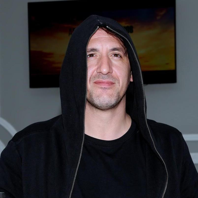 Артура Смольянинова*, которому грозит 10 лет тюрьмы, объявили в международный розыск