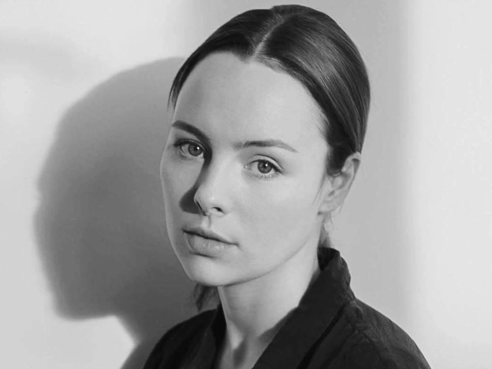 Актриса училась в театральном училище | Источник: Яна Гурьянова / Instagram*