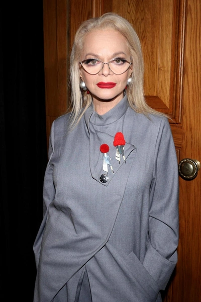 Лариса Долина