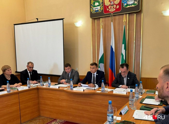 Первое заседание Курганской гордумы в 2024 году | Источник: Юлия Король / 45.RU