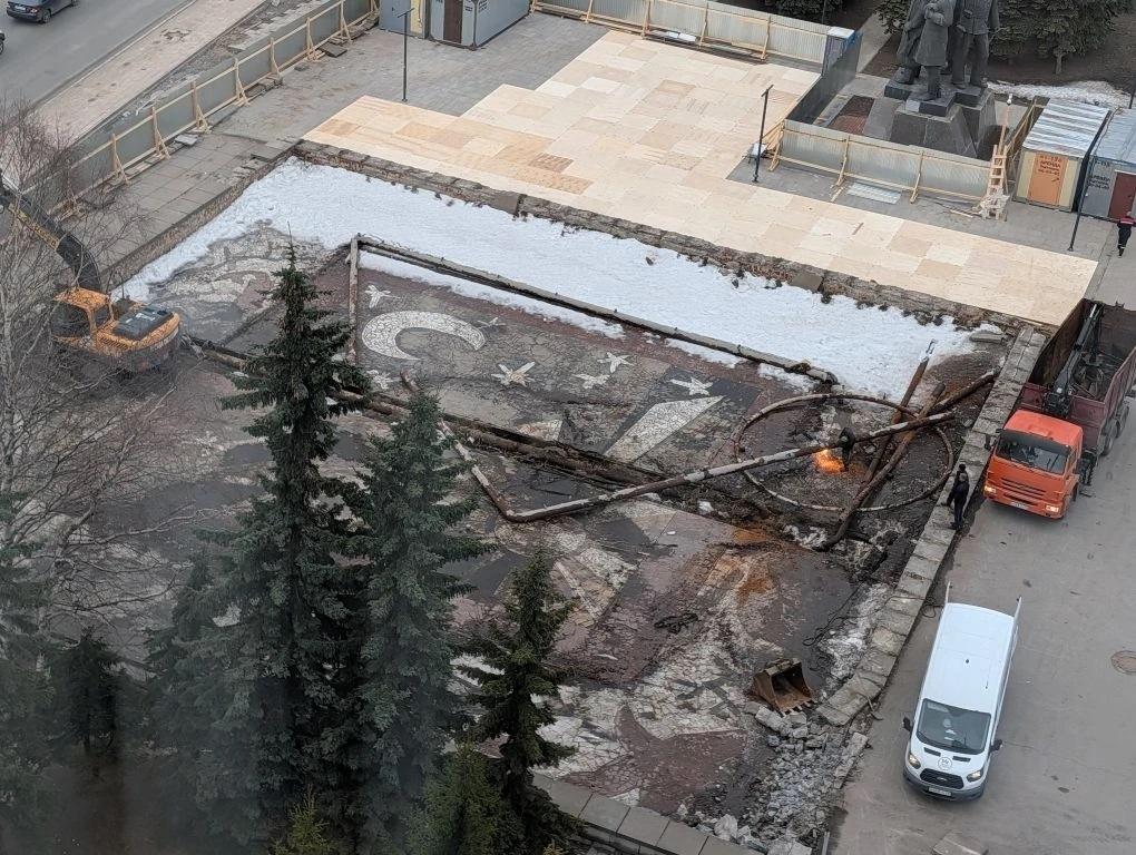 «Благое дело, но какой ценой»: архангелогородец — об уничтожении мозаики ради фонтанного комплекса 