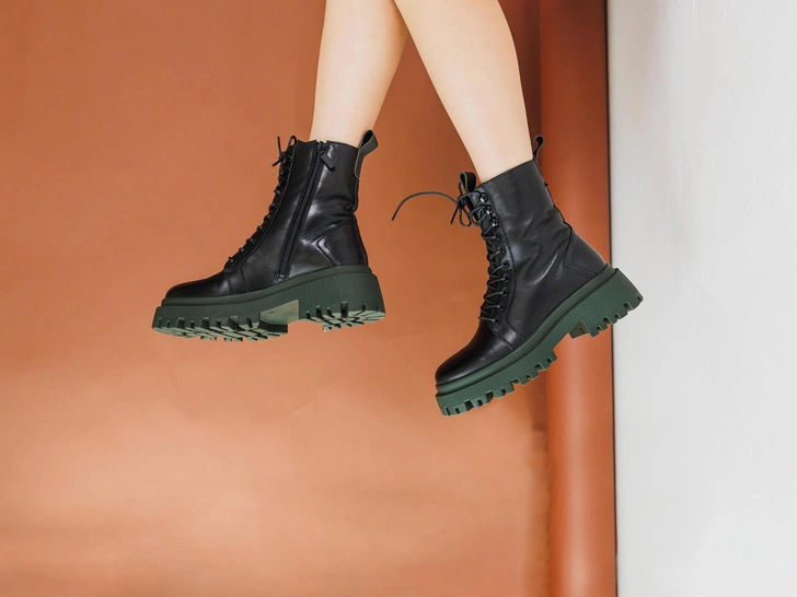 Валенки не спасут: 4 лайфхака, чтобы ваши ноги не мерзли в мороз | Источник: DS Tkachuk/Shutterstock/Fotodom.ru