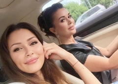 Редкие фото, широкие улыбки, светлые воспоминания: дочь Заворотнюк, Алсу, Лепс, Бородина поздравляют с Днем матери