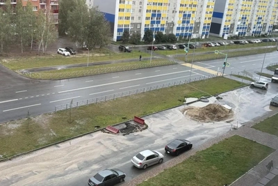 Жители Заозерного жалуются на провалы асфальта