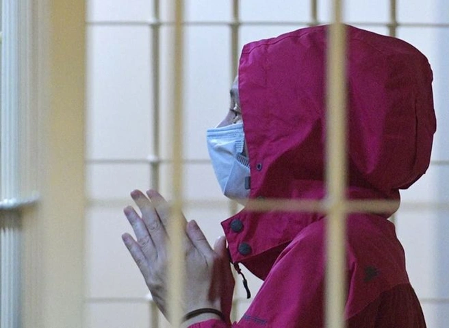 Вдову рэпера Картрайта перевели под домашний арест | ya62.ru