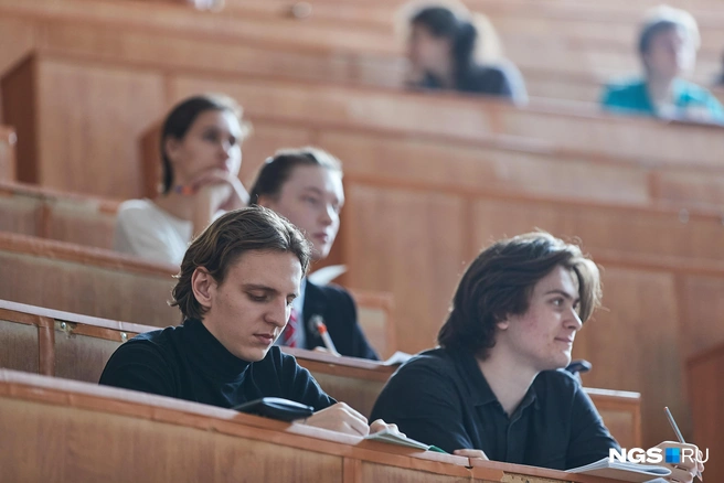 Учебный процесс хотят сократить ради улучшения демографии в стране | Источник: Александр Ощепков / NGS.RU
