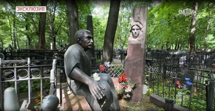 Виталина говорит, что ей не нравится памятник на могиле Джигарханяна