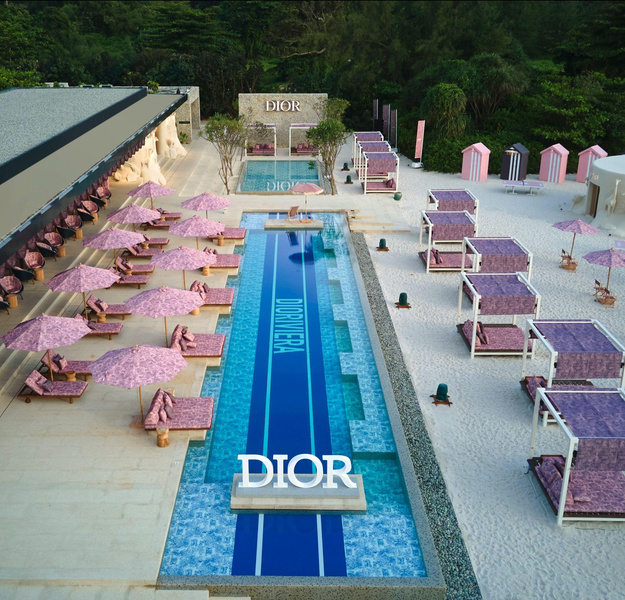 Dior открыли свой Барби-пляж в азиатском регионе