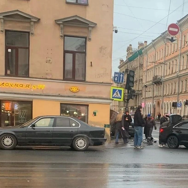 Источник: «ДТП и ЧП | Санкт-Петербург | Питер Онлайн | СПб»