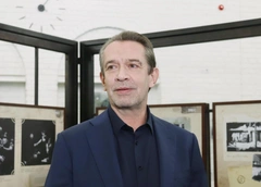 «Артистов платно обучать нельзя»: Владимир Машков выступил против театрального образования за деньги