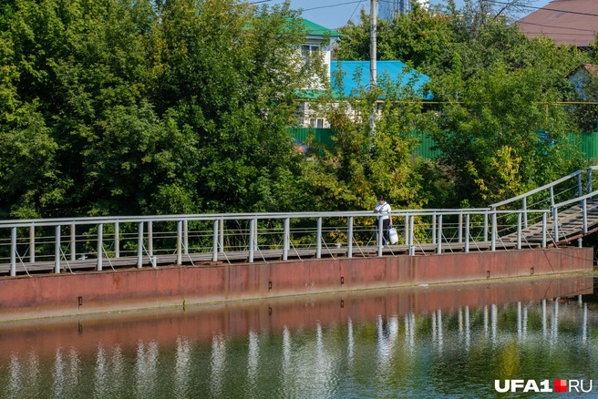 Но зато есть свой мост на другую сторону | Источник: Булат Салихов / UFA1.RU