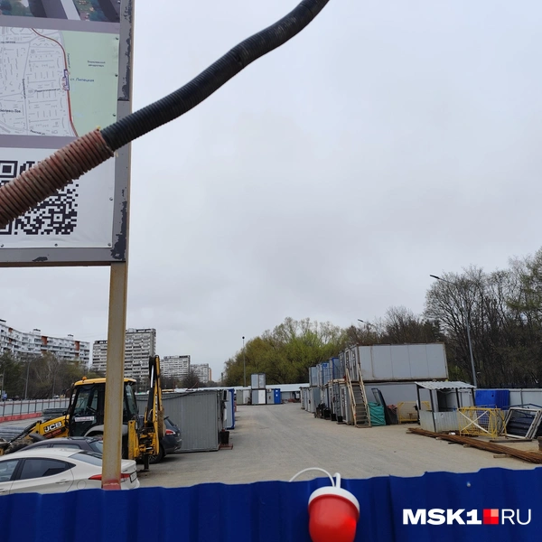 Стройплощадка возле Бирюлевского дендропарка | Источник: Игорь Мещанев / MSK1.RU