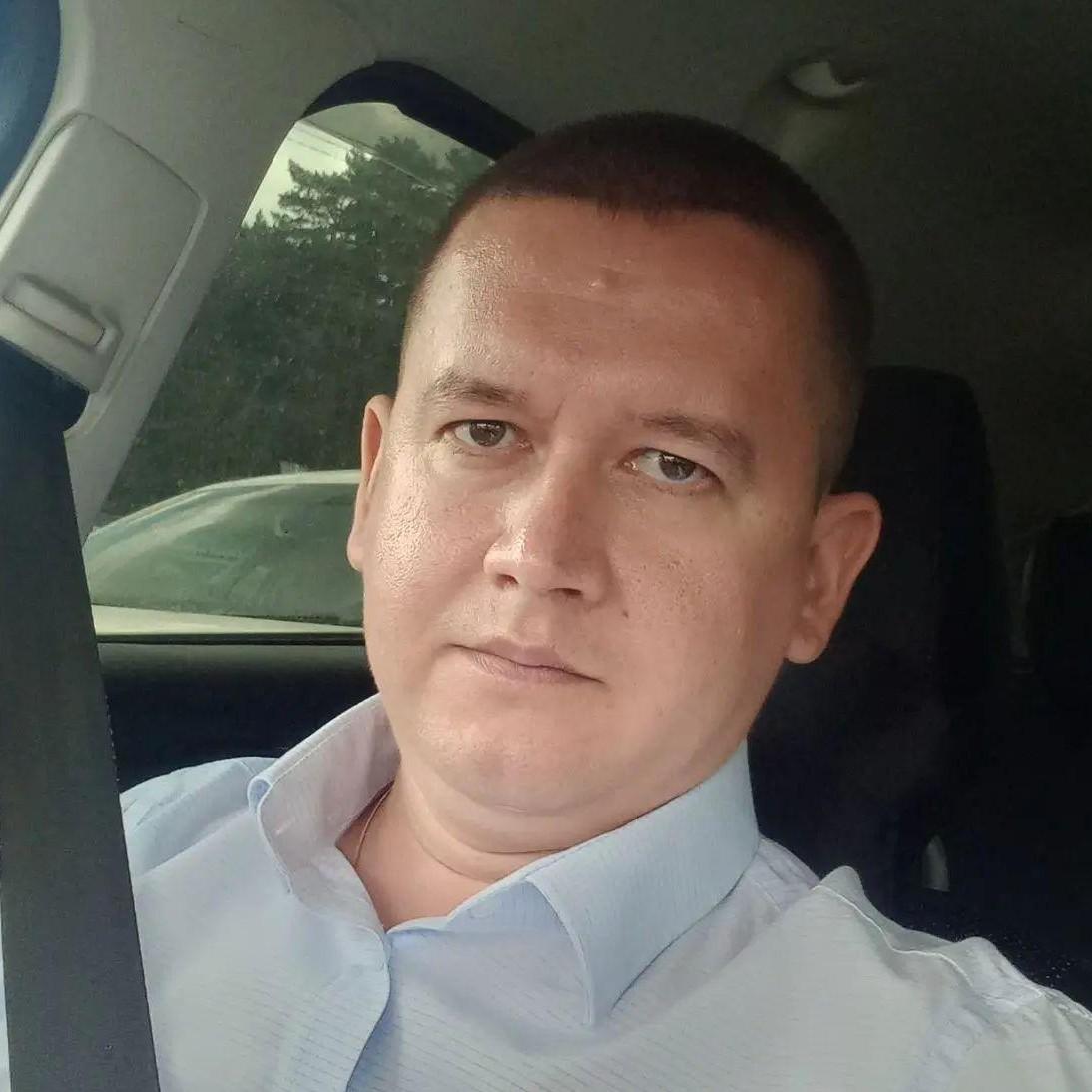 <p>Анатолий Пашаев</p>