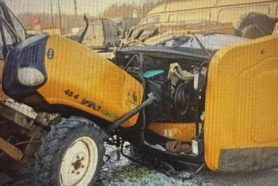 Трактор и Газель столкнулись в Рязани, водитель травмирован