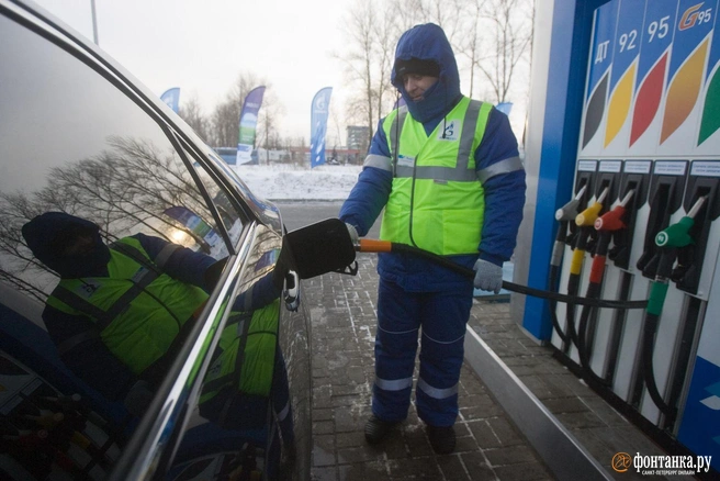 В России готовятся ездить на спиртах | Источник: Сергей Коньков / FONTANKA.RU