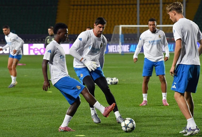 Футболисты «Реала» провели тренировку в Алматы | Источник: Пресс-служба УЕФА