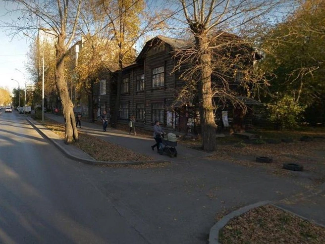 Два здания возрастом почти 100 лет на участке подлежат сносу | Источник: «Яндекс Карты»