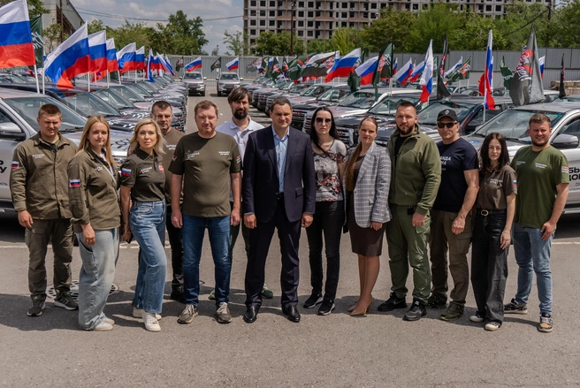 На линию фронта передали 50 пикапов | Источник: группа компаний ССК