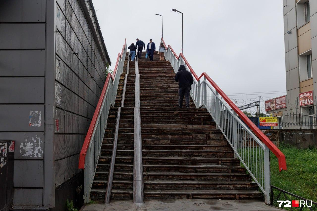 В Тюмени отремонтируют проблемный мост, который соединяет Маяк с центром