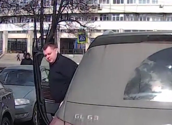 В Москве возбудили дело после блокирования детской скорой | ya62.ru