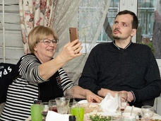 Счастливая мама, любимая жена и маленький сын: последние фото умершего Алексея Янина