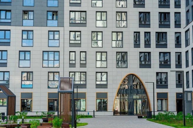 Жилой комплекс Akvilon City Towers выделяется не только хорошим местоположением, но и стильной архитектурой и обилием зелени | Источник: Группа Аквилон