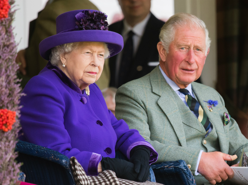 Как Королева отреагировала на новость об изменах принца Чарльза | marieclaire.ru