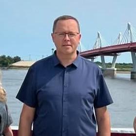 <p>Андрей Карпов </p>