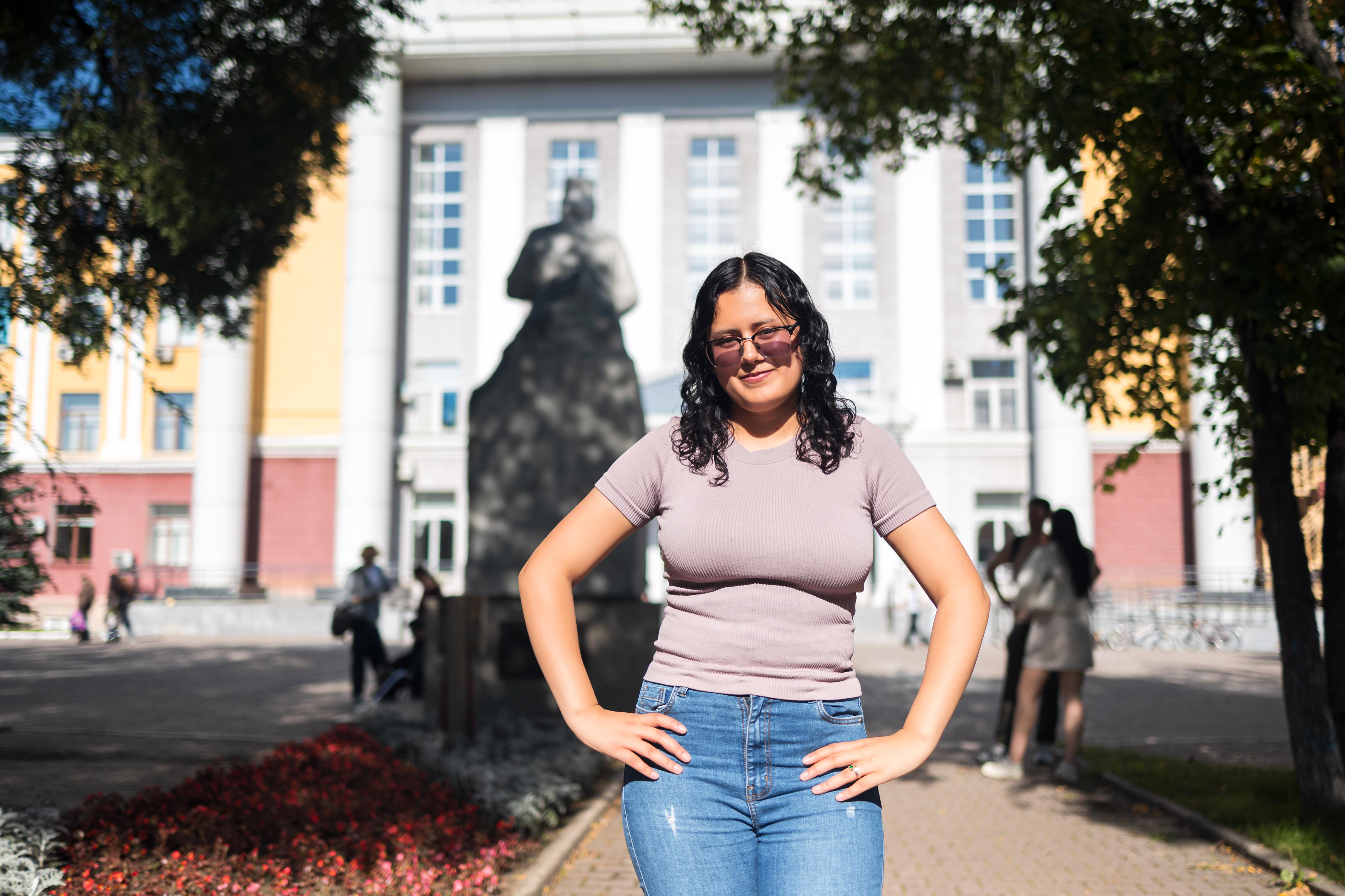 «Дома много преступности, я решила уехать в Россию»: студентка из Эквадора — о переезде в Сибирь и учебе в медицинском