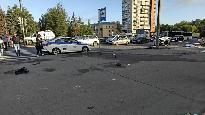 На месте работает полиция  | Источник: Транспортный КОЛЛАПС, Красное село. Новости и события. / Telegram 