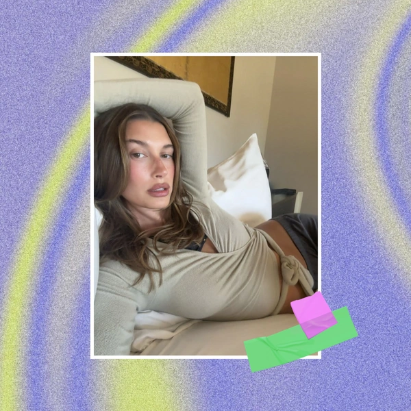 Кофта на запах как у Хейли Бибер — модное решение на осень 2025 | Источник: theGirl, freepik