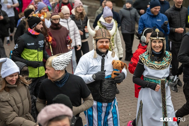 Галлы тоже приехали побегать по Ростову | Источник: Евгений Вдовин / 161.RU