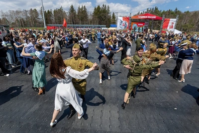 Южносахалинцев приглашают на вальс в День Победы