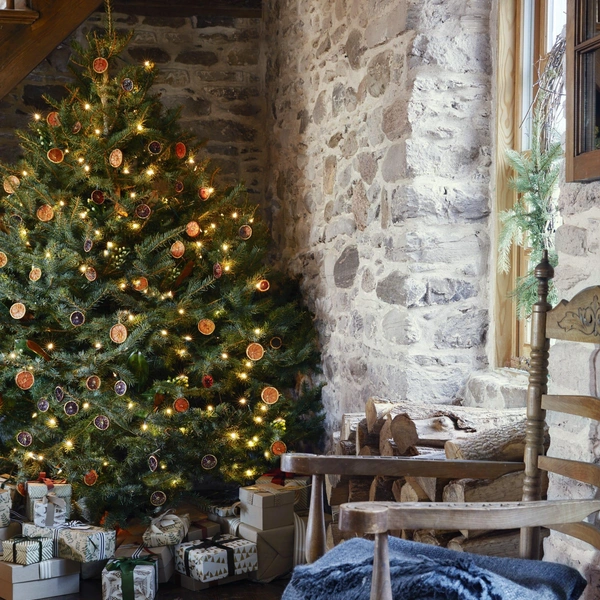 Новогодний декор своими руками: 40+ фото и 10 идей, которые легко повторить