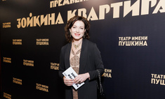 Хмельницкая в стильном пальто, Табаков в новом имидже, Мерзликин с женой. Премьера «Зойкиной квартиры»