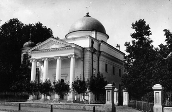 Церковь находилась на месте кинотеатра «Октябрь» | Источник: pastvu.com