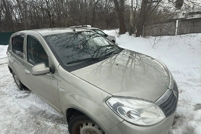 Автоарест вынудил тамбовчанку оплатить 595 тысяч долгов