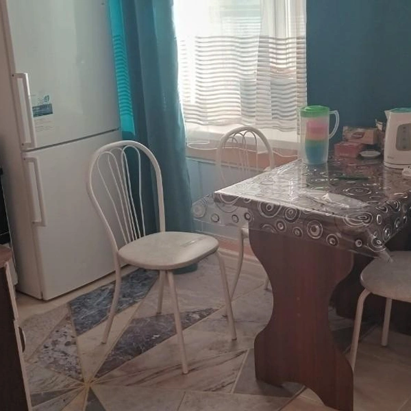 Кухня совмещена с жилой комнатой | Источник: DoskaYkt