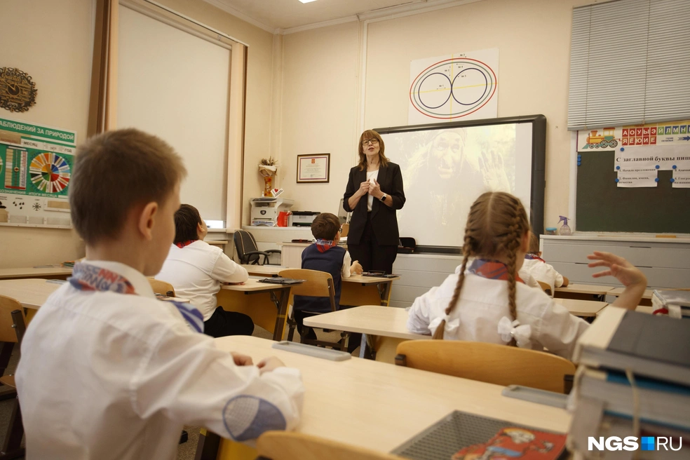 Елена Носонова всю жизнь работает в школе-интернате | Источник: Андрей Бортко / NGS.RU