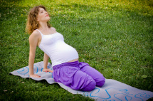 10 упражнений ленивой йоги для беременных