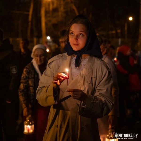 Пасхальные богослужения в храме Великомученика и Целителя Пантелеимона | Источник: Андрей Бок / «Фонтанка.ру»