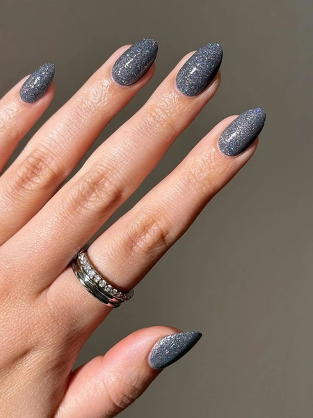 Источник: @avrnailswatches