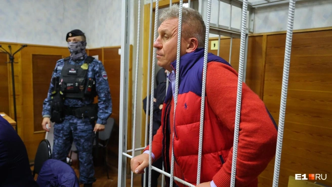 Алексей Бобров был отправлен в СИЗО по просьбе следствия | Источник: Владислав Лоншаков / E1.RU