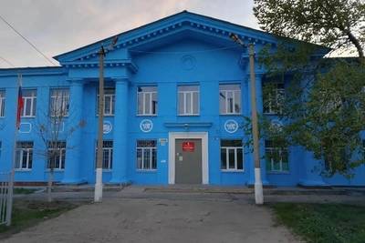 Школу № 96 отдали под юридический центр