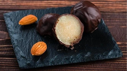 «Шокоголики, общий сбор!»: 8 бьюти-средств с чарующим ароматом какао-масла