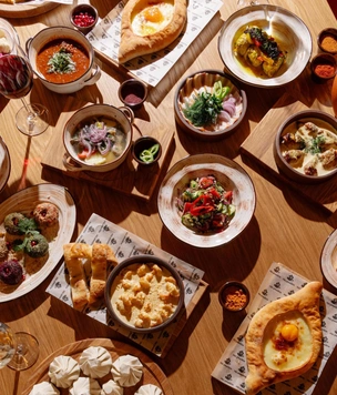 Новый год с грузинским акцентом: рецепты от шефа для домашнего застолья